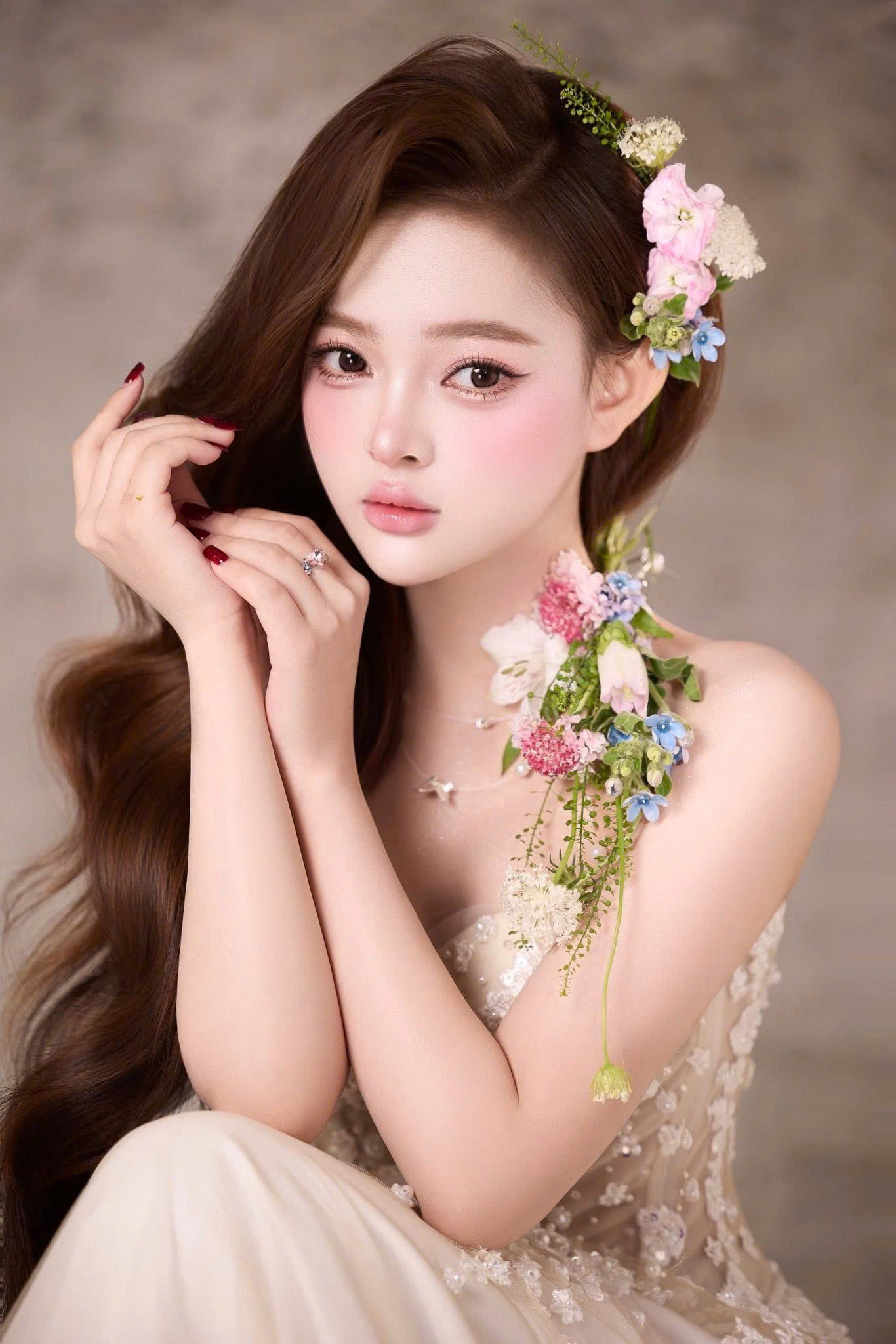 Kim Thiên Lam (sinh năm 2005) là sinh viên năm hai Học viện Tài chính. Kim Thiên Lam (sinh năm 2005) là sinh viên năm hai Học viện Tài chính.