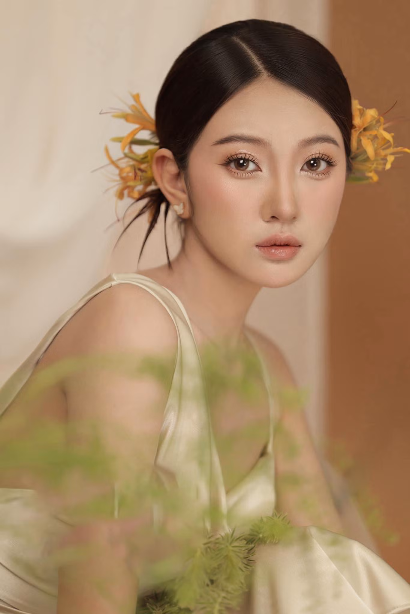Hướng đến sống với lòng biết ơn và học cách cảm thông, Trúc Vy đã có cho mình những bài học trên thành trình trưởng thành của riêng bản thân.