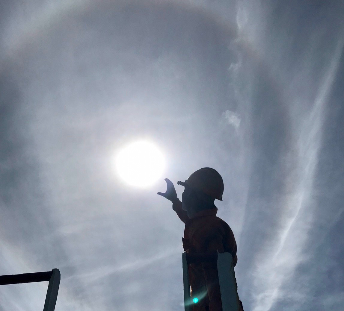 Tuy nhiên, việc đi nhiều nơi cũng mang lại cho Quốc Bảo những khó khăn và thách thức nhất định.