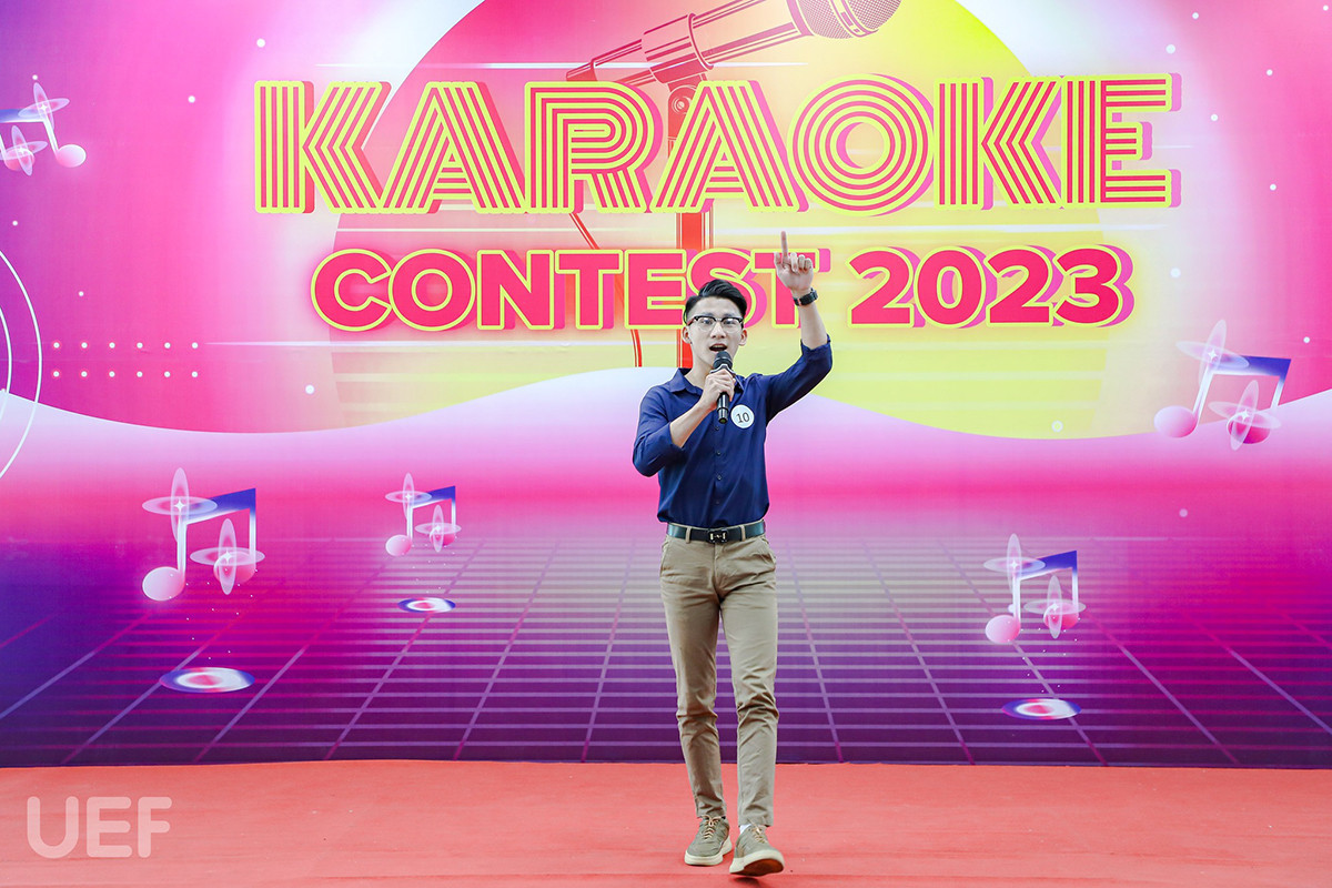 Với một sinh viên đến từ vùng quê chưa thực sự phát triển như Liêm, khi lên đại học, phải xa gia đình và đến một môi trường mới, mọi thứ hầu như phải làm quen lại từ đầu. Với một sinh viên đến từ vùng quê chưa thực sự phát triển như Liêm, khi lên đại học, phải xa gia đình và đến một môi trường mới, mọi thứ hầu như phải làm quen lại từ đầu.