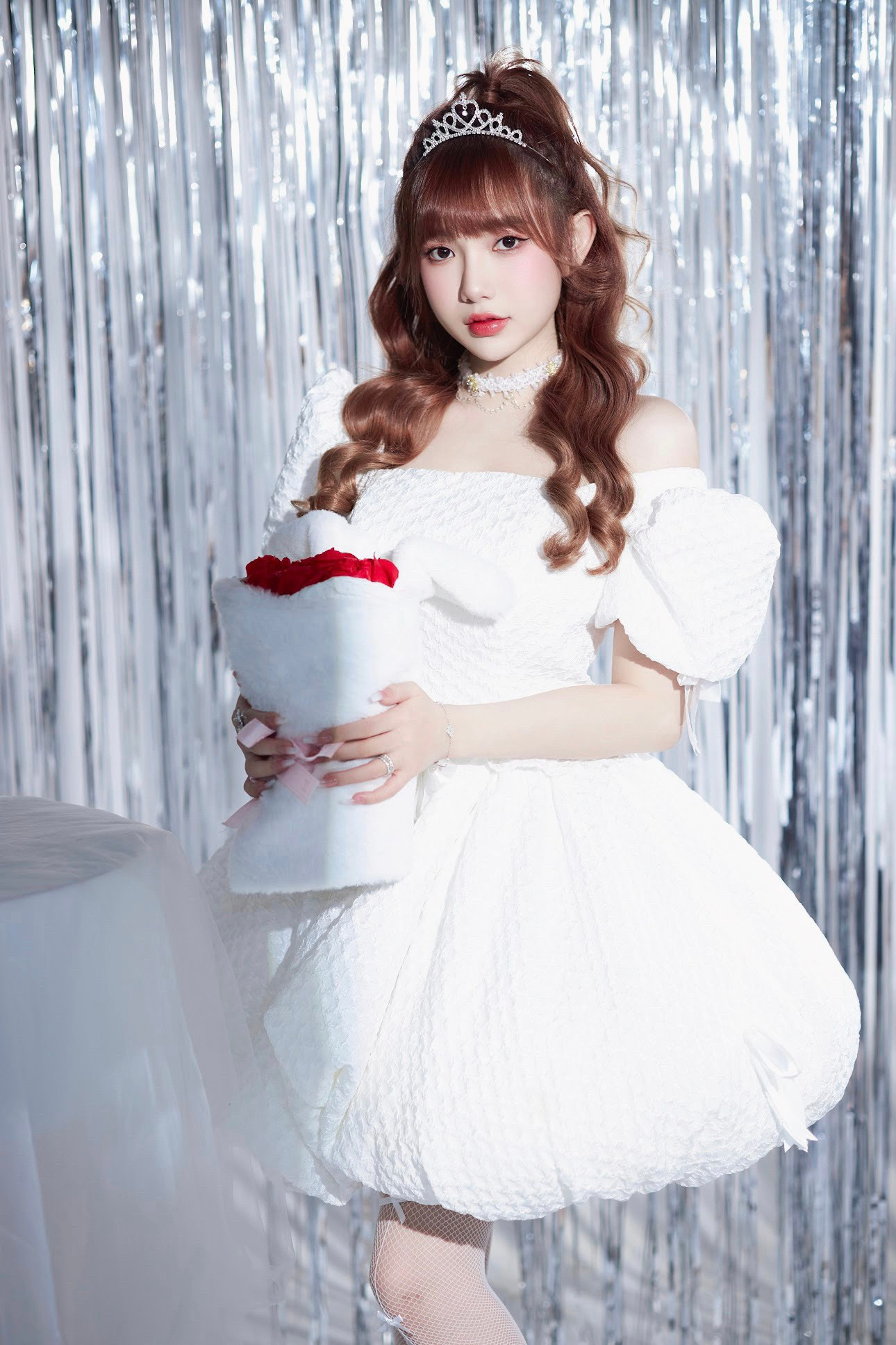 Nguyễn Thu Trang hiện đang được biết đến là một Tiktoker và streamer trên nền tảng Tiktok. Nguyễn Thu Trang hiện đang được biết đến là một Tiktoker và streamer trên nền tảng Tiktok.