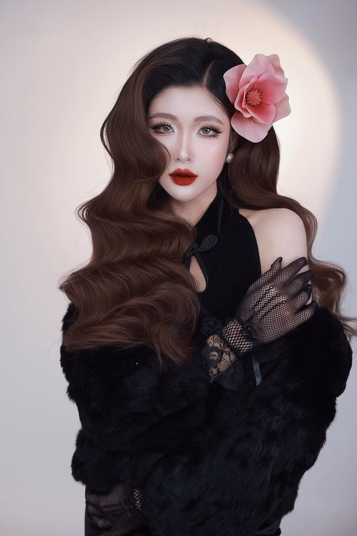 Từ một cô gái rụt rè, chịu nhiều áp lực, Hương Thủy đang từng bước chinh phục mục tiêu của bản thân.