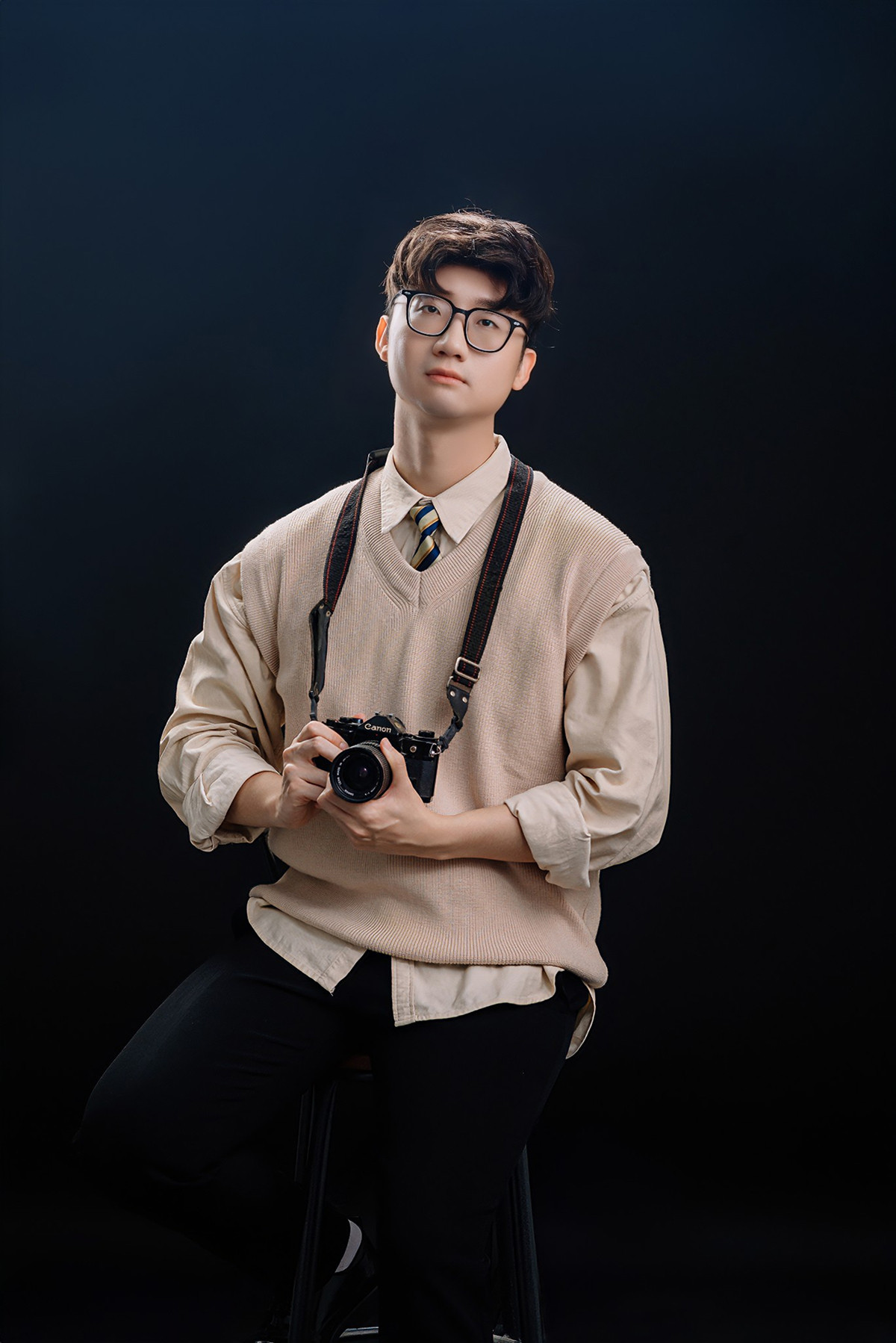 Đoàn Nhật Anh hiện đang là một nghệ sĩ Piano, người truyền cảm hứng và mang âm nhạc cổ điển đến gần hơn với khán giả Việt Nam. Đoàn Nhật Anh hiện đang là một nghệ sĩ Piano, người truyền cảm hứng và mang âm nhạc cổ điển đến gần hơn với khán giả Việt Nam.