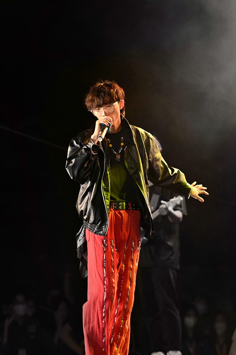 Ngay từ khi còn là sinh viên, Đăng Cương đã rất năng nổ tham gia các vào câu lạc bộ về âm nhạc trong trường. Ngay từ khi còn là sinh viên, Đăng Cương đã rất năng nổ tham gia các vào câu lạc bộ về âm nhạc trong trường.