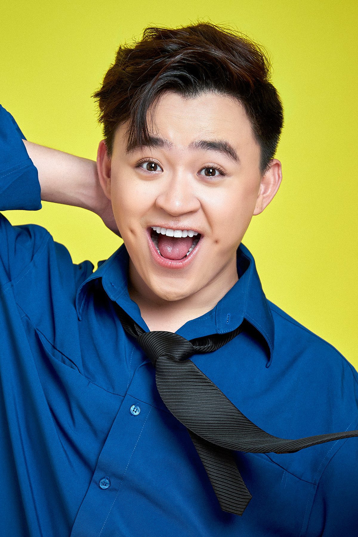 Lại Nhật Khoa hiện đang được biết đến là một diễn viên trẻ.