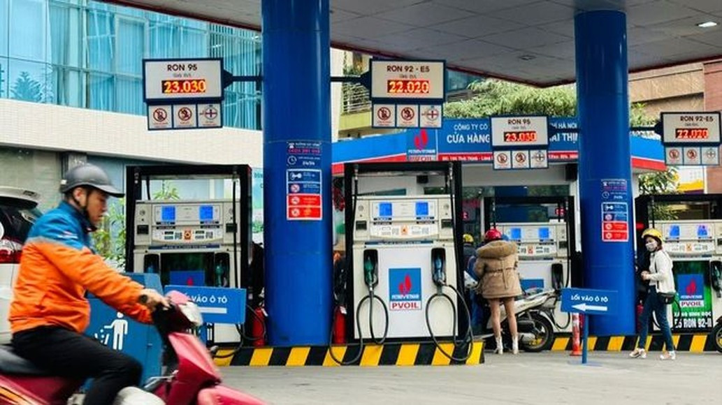 Tạm dừng hoạt động các cửa hàng không thực hiện hóa đơn điện tử bán lẻ xăng dầu. Tạm dừng hoạt động các cửa hàng không thực hiện hóa đơn điện tử bán lẻ xăng dầu.