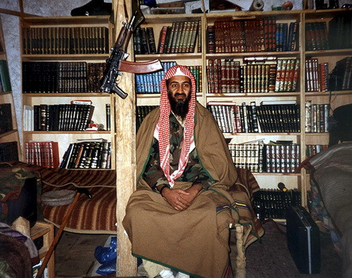 2000: Osama bin Laden tại Afghanistan