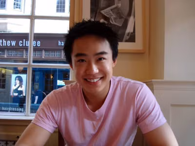 Bạc Qua Qua sẽ sống sung túc với tài sản kếch xù, dù không có ba mẹ bên cạnh. Bạc Qua Qua sẽ sống sung túc với tài sản kếch xù, dù không có ba mẹ bên cạnh