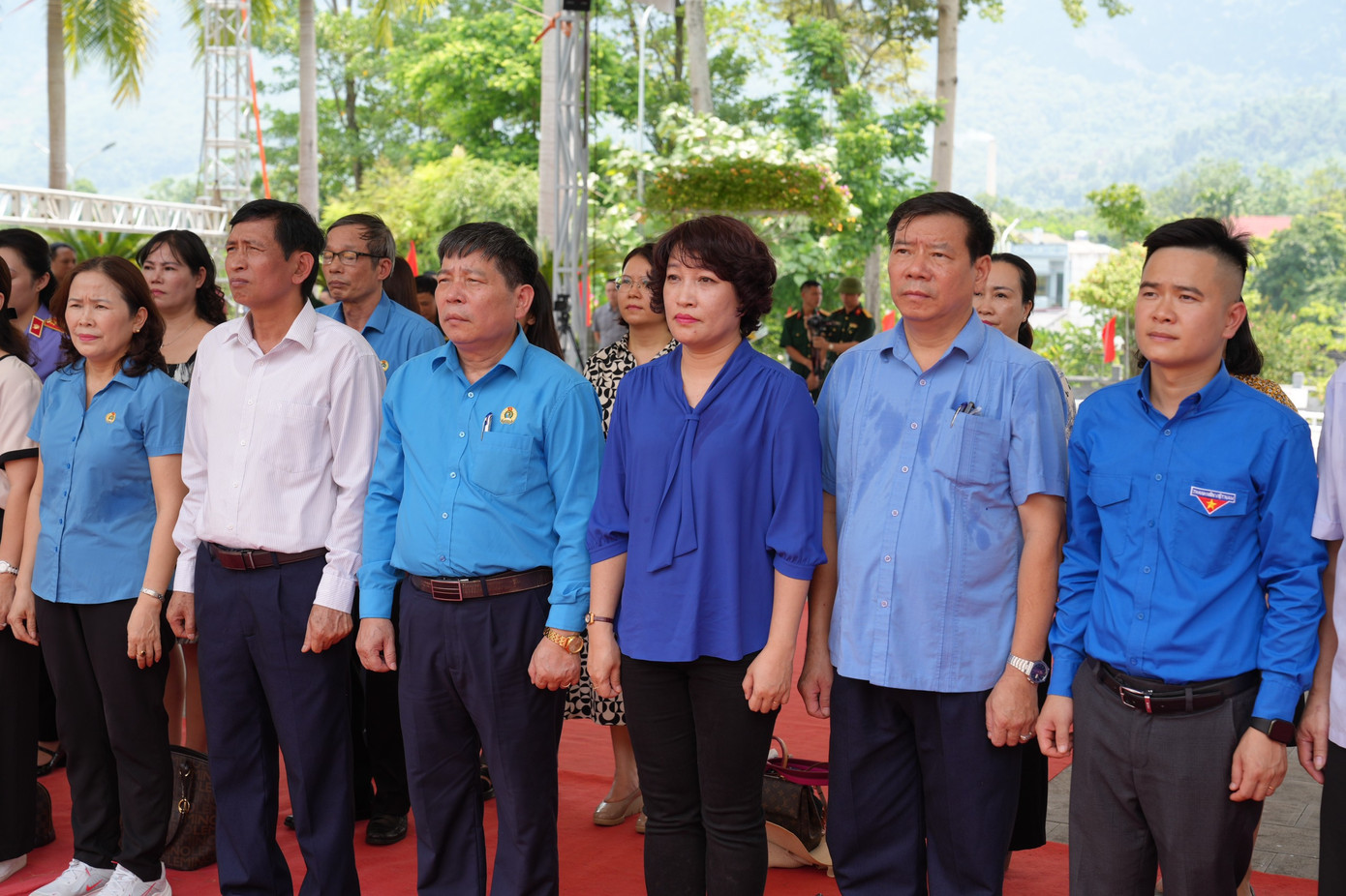 Đoàn đại biểu của Công đoàn khối thi đua II tham dự các hoạt động tại Hà Giang (Ảnh: Kỳ Anh) Đoàn đại biểu của Công đoàn khối thi đua II tham dự các hoạt động tại Hà Giang (Ảnh: Kỳ Anh)