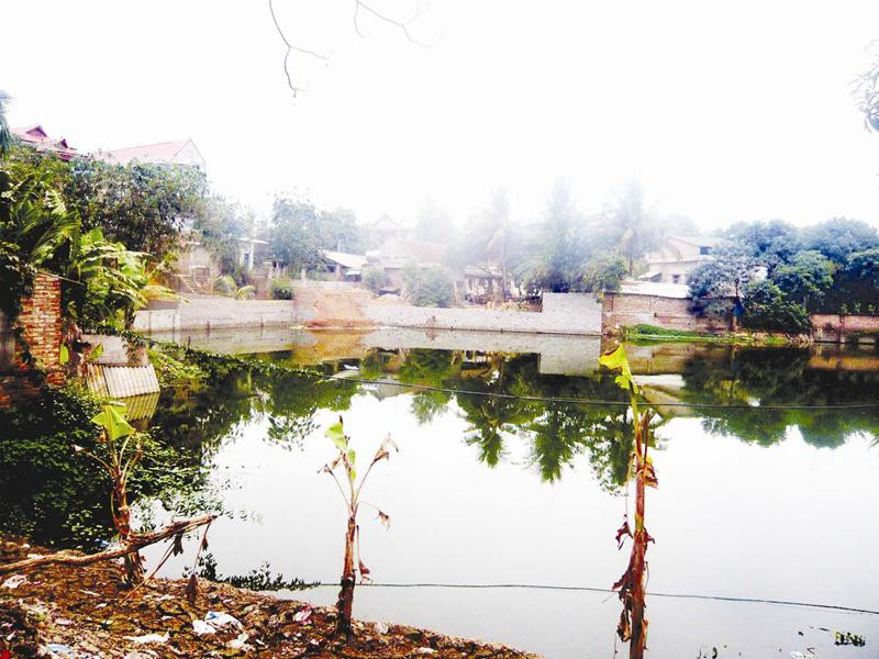 Dân khu Tân Tiên thị trấn Lâm Thao đua nhau lấn đất công