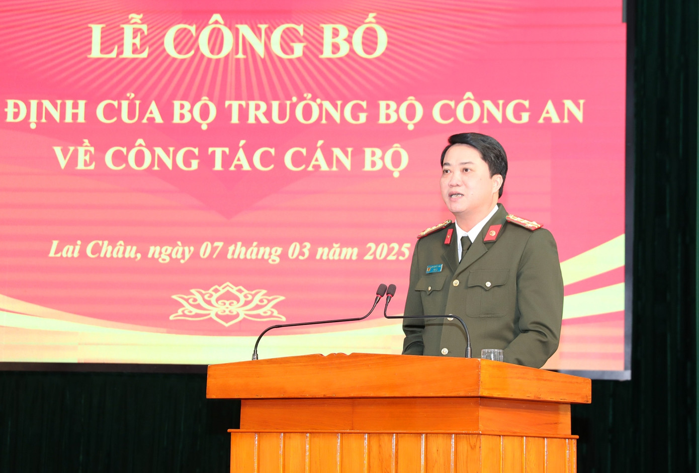 Đại tá Nguyễn Viết Giang - Giám đốc Công an tỉnh Lai Châu phát biểu. Ảnh: Công an tỉnh Lai Châu