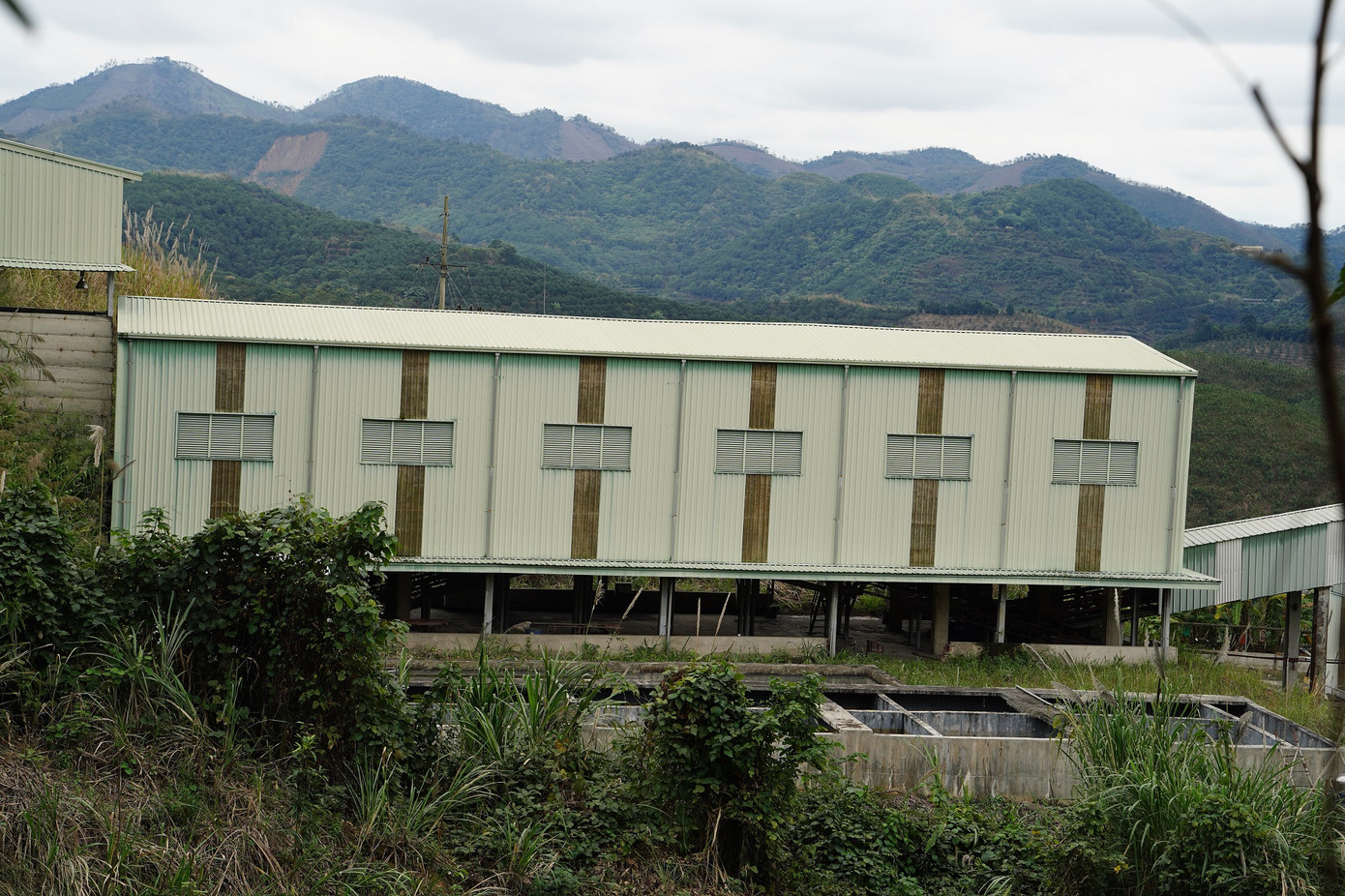 Sở KH&amp;ĐT Lào Cai đề nghị nhà đầu tư báo cáo cụ thể các khó khăn, vướng mắc, xây dựng cụ thể kế hoạch khắc phục các tồn tại để đưa dự án đi vào hoạt động trở lại (có mốc thời gian tiến độ).