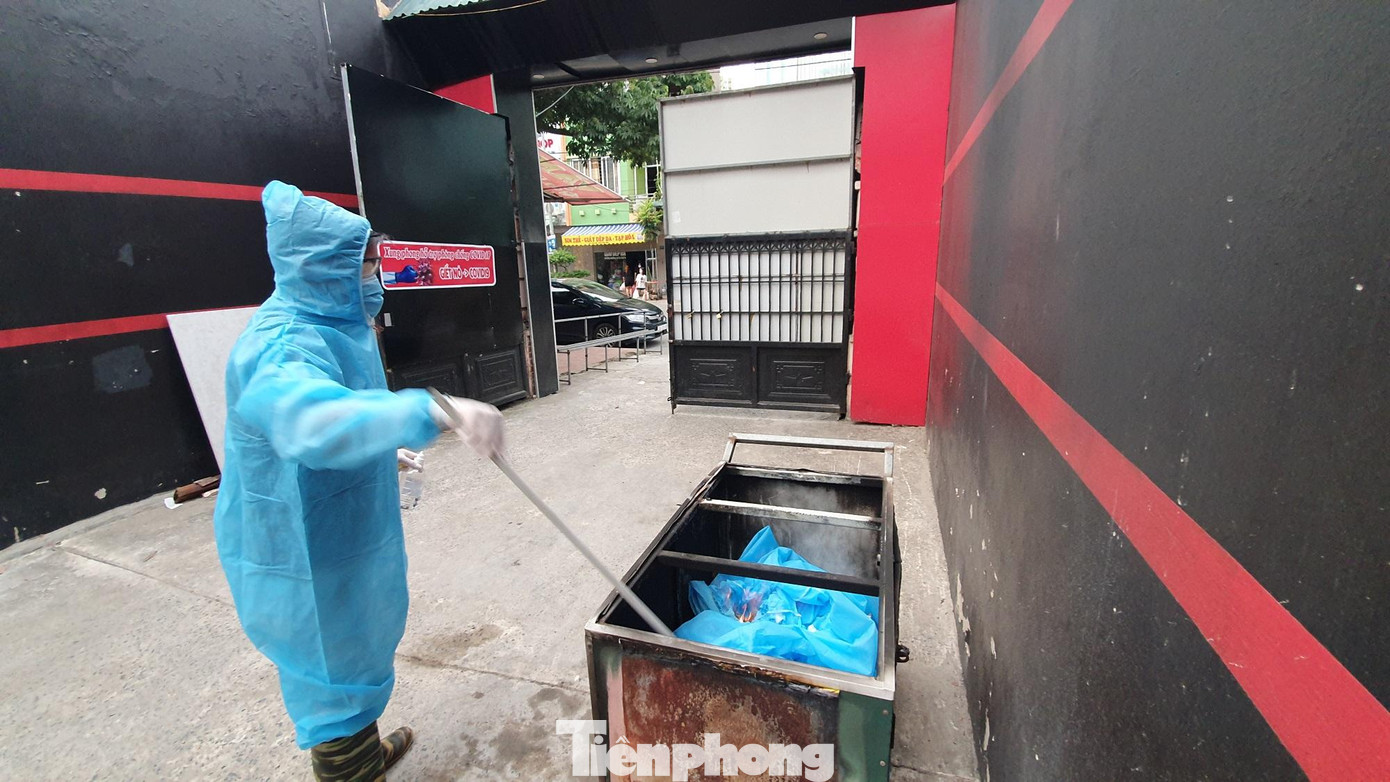 Tiêu hủy quần áo bảo hộ