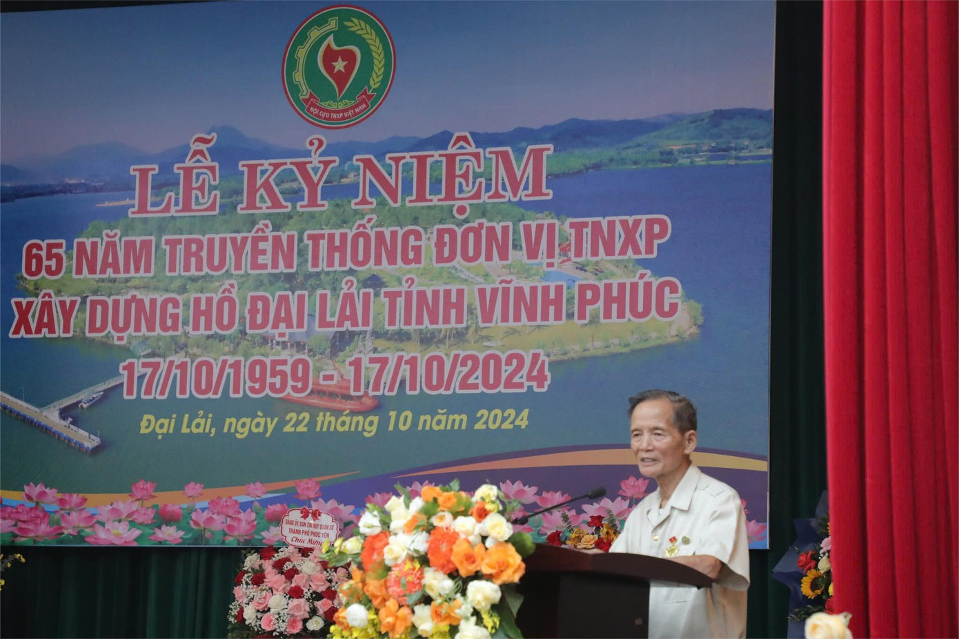 Ông Lê Đức Thịnh, Trưởng ban Liên lạc đơn vị TNXP xây dựng hồ Đại Lải