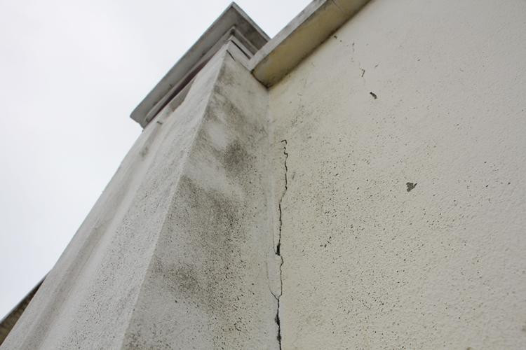 Trao đổi với phóng viên, ông Nguyễn Hồng Thái, Chủ tịch UBND xã Cao Viên cho biết, liên quan đến những sai phạm tại dự án này, UBND xã đã tiến hành kiểm điểm các cá nhân liên quan, hội đồng kỷ luật của huyện Thanh Oai đang làm việc.