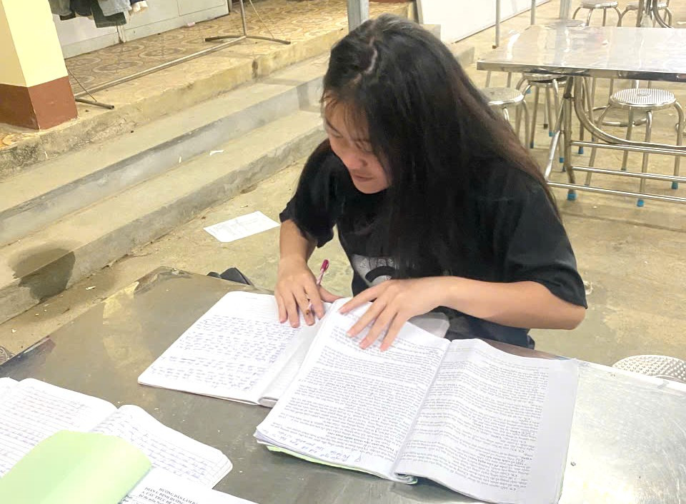 Đối với các em, khu nội trú không chỉ là nơi học tập mà còn là ngôi nhà thứ 2.