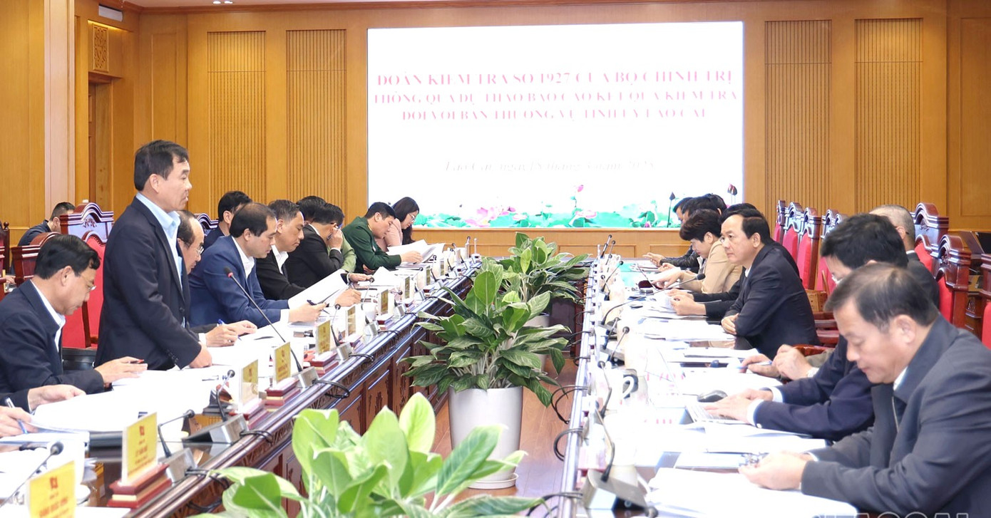 Đoàn Kiểm tra số 1927 của Bộ Chính trị làm việc với Ban Thường vụ Tỉnh ủy Lào Cai. Ảnh: Báo Lào Cai