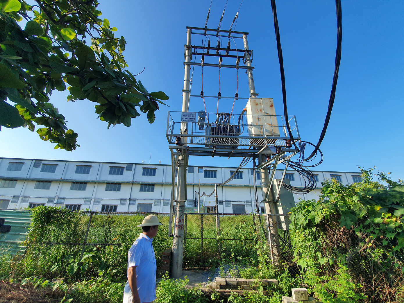 HTX Nhân Phú lắp biến áp mới để bán điện cho cả đơn vị sản xuất bên ngoài phạm vi được cấp phép