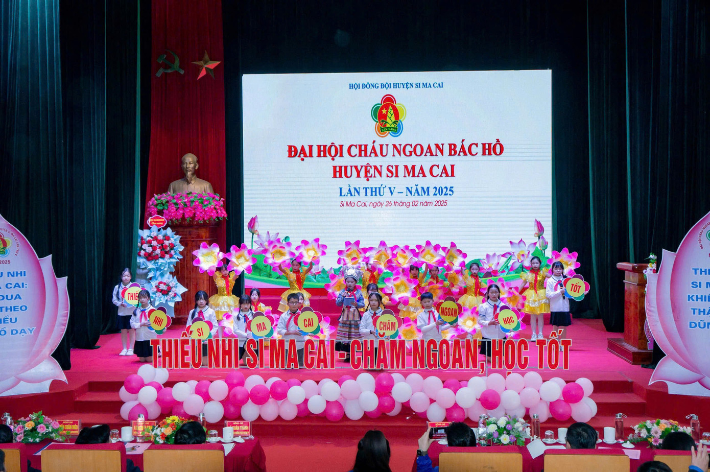 Các tiết mục văn nghệ chào mừng Đại hội Cháu ngoan Bác Hồ huyện Si Ma Cai. Các tiết mục văn nghệ chào mừng Đại hội Cháu ngoan Bác Hồ huyện Si Ma Cai.