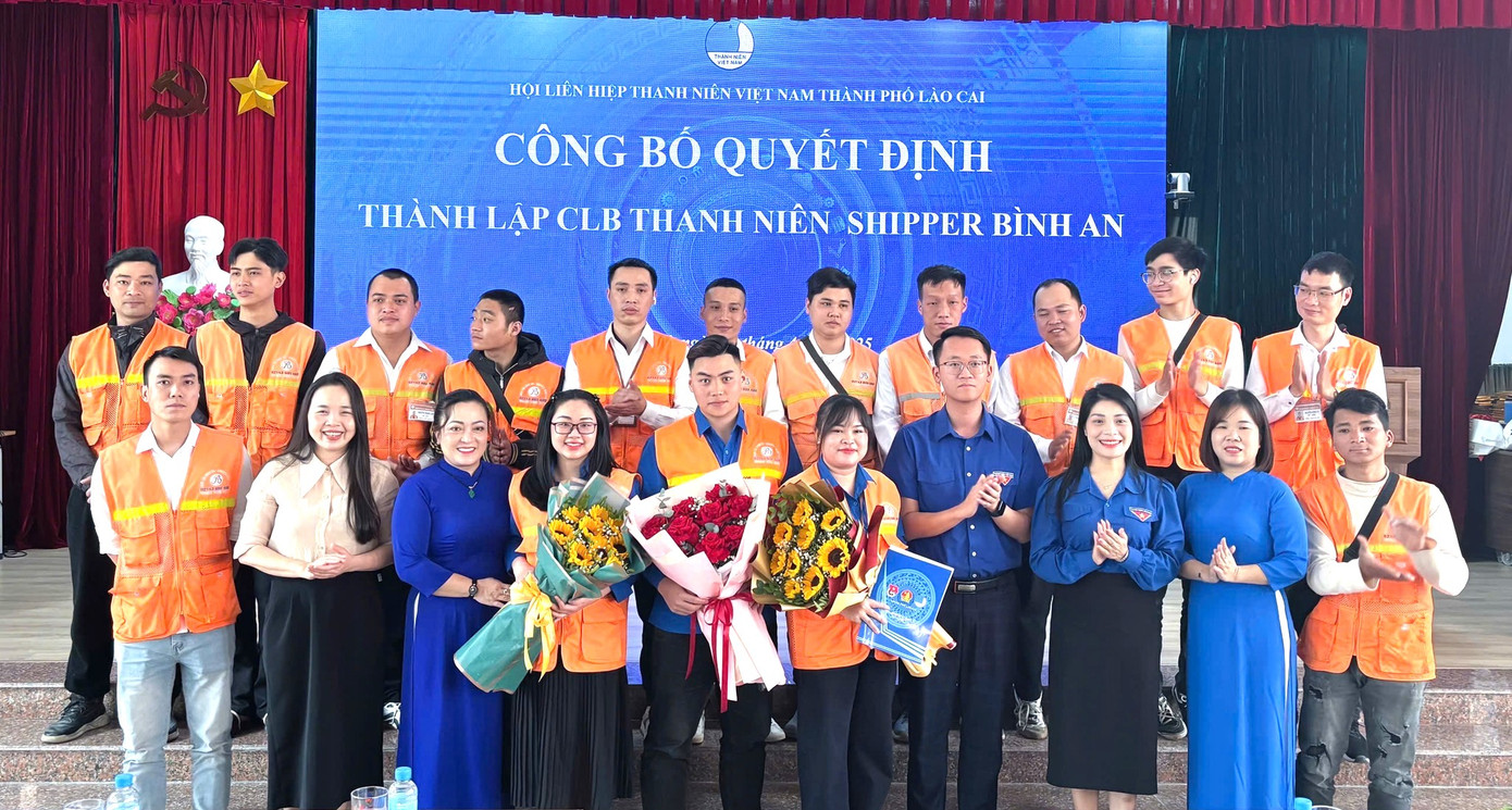 Câu lạc bộ shipper Bình An cũng được thành lập gồm 80 thành viên, góp phần mở rộng mặt trận đoàn kết, tập hợp thanh niên thành phố Lào Cai.