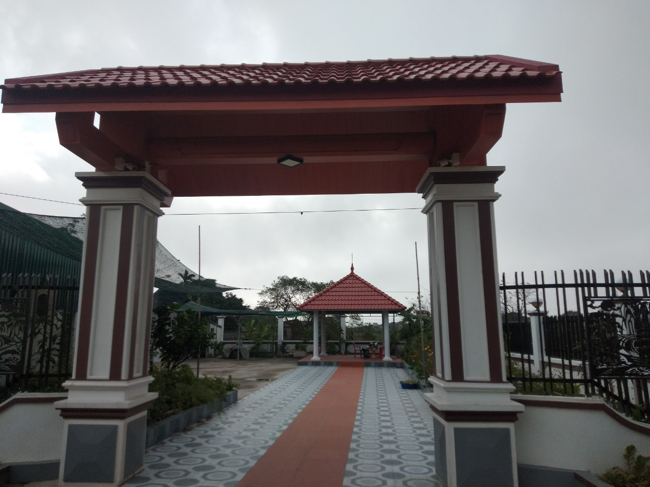 Vi phạm cũ chưa xử lý đã phát sinh những vi phạm mới Vi phạm cũ chưa xử lý đã phát sinh những vi phạm mới