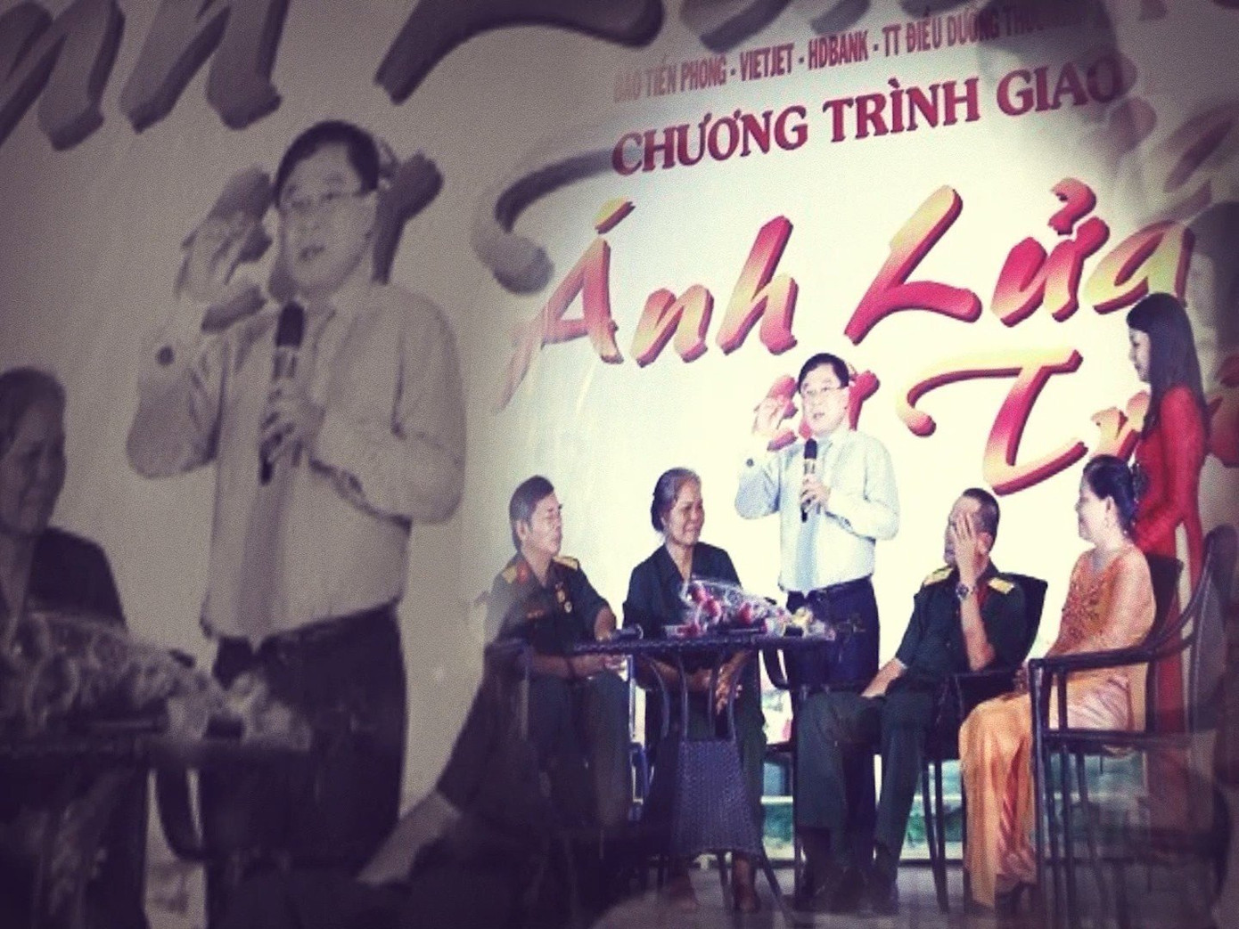 Chương trình “Ánh lửa từ trái tim” được báo Tiền Phong phối hợp với một số đơn vị tổ chức năm 2017. Chương trình “Ánh lửa từ trái tim” được báo Tiền Phong phối hợp với một số đơn vị tổ chức năm 2017.