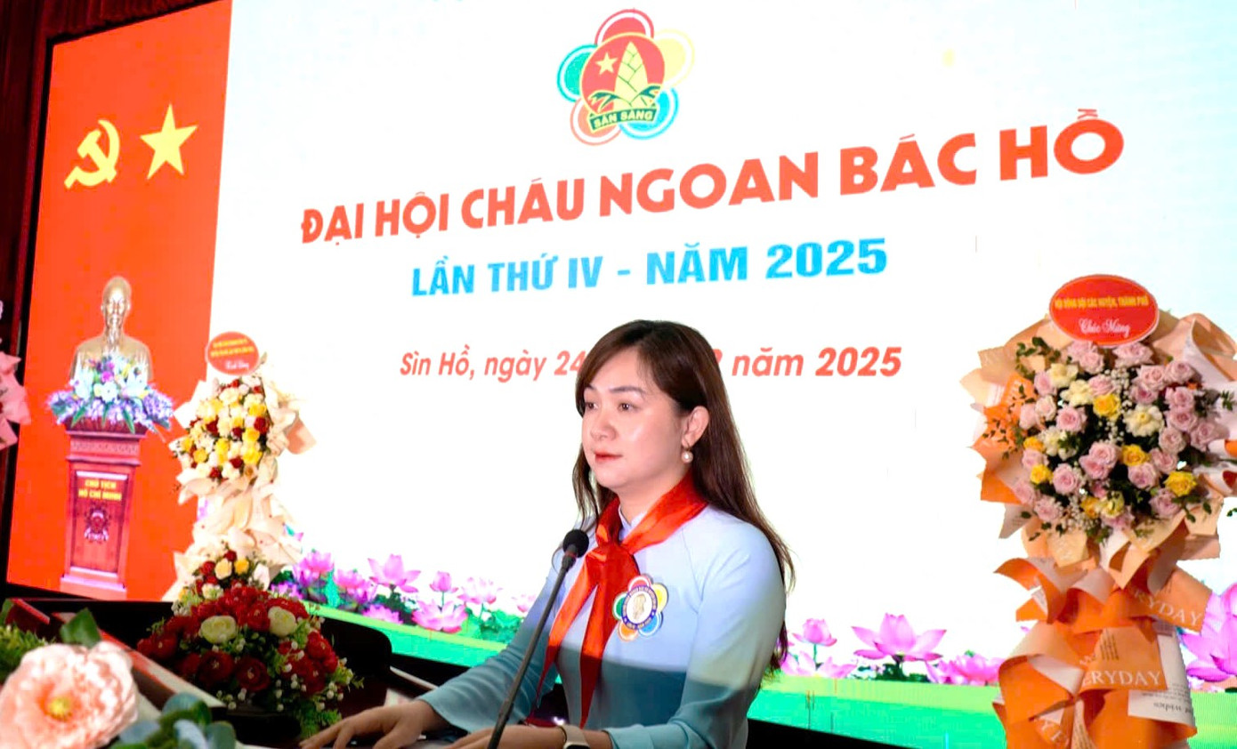 Chị Lý Thị Ngọc Mai - Phó Chủ tịch Thường trực Hội đồng Đội tỉnh Lai Châu phát biểu. Chị Lý Thị Ngọc Mai - Phó Chủ tịch Thường trực Hội đồng Đội tỉnh Lai Châu phát biểu.