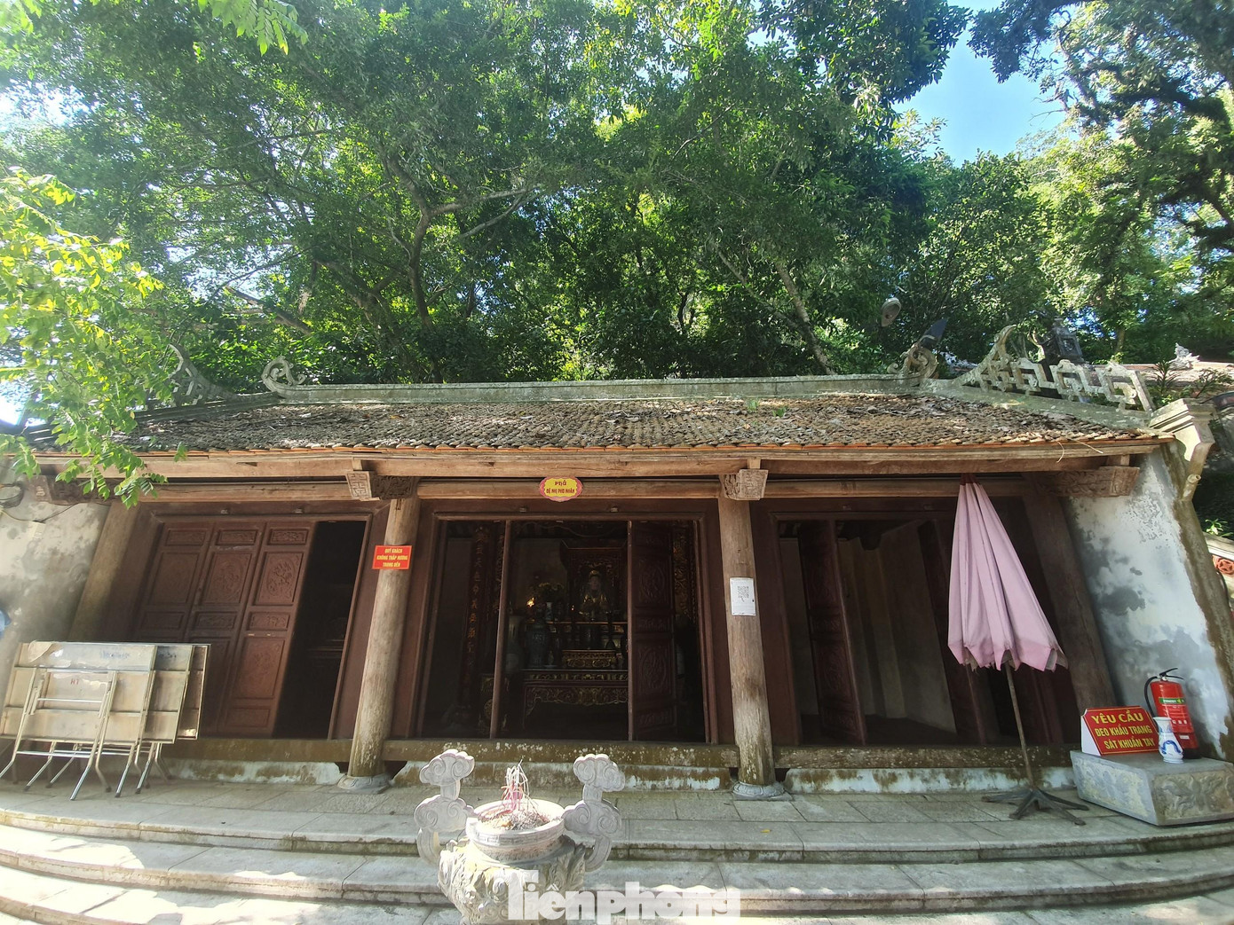 ...và công chúa Thiều Dung. Đây là hai công chúa nhà Lý được vua gả cho tướng Dương Tự Minh.