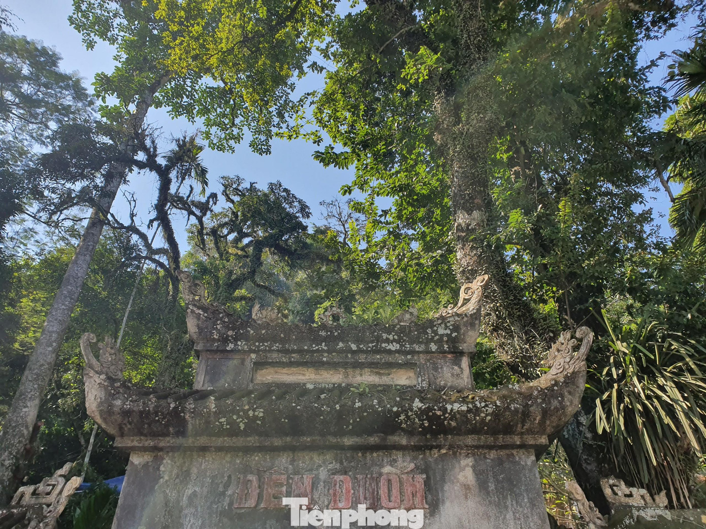 Đền Đuổm thờ Dương Tự Minh, vị tướng tài ba của vương triều nhà Lý, người có công lớn trong việc giành lại phần đất đai rộng lớn từ tay giặc Tống.