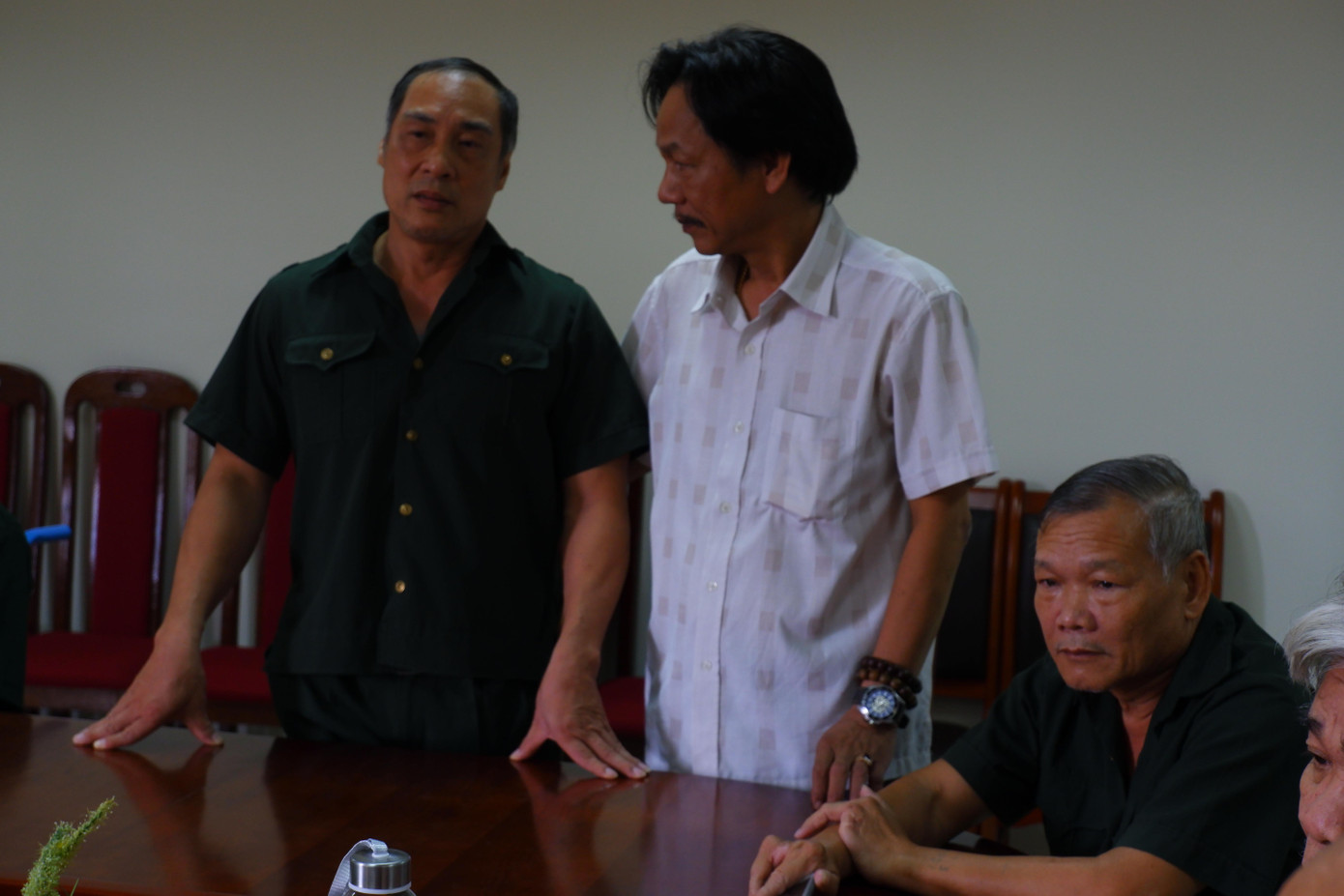 Thương binh Nguyễn Thanh Hùng bày tỏ: “Đó là những chia sẻ mộc mạc, chân thành. Rất lâu rồi chúng tôi mới được nghe những lời thấm thía đó. Chúng tôi cảm ơn đoàn công tác đã chia sẻ, dành thời gian cho chúng tôi nói chuyện, thể hiện cảm xúc, hạnh phúc. Sự tri ân này là cách để giáo dục con cái chúng ta lòng biết ơn, vun đắp mầm thiện”.