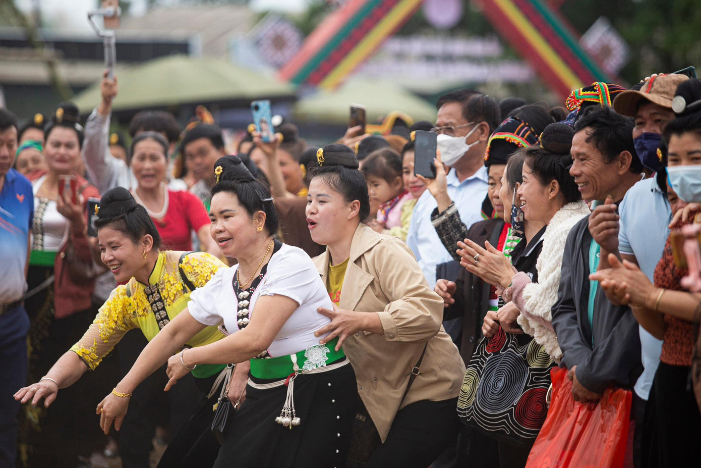 Lễ hội sẽ có nhiều chương trình đặc sắc hứa hẹn mang đến cho du khách những trải nghiệm khó quên. Lễ hội sẽ có nhiều chương trình đặc sắc hứa hẹn mang đến cho du khách những trải nghiệm khó quên.
