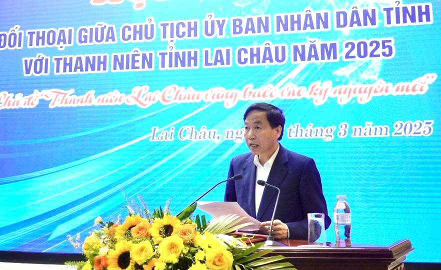 Chủ tịch UBND tỉnh Lai Châu Lê Văn Lương phát biểu. Chủ tịch UBND tỉnh Lai Châu Lê Văn Lương phát biểu.