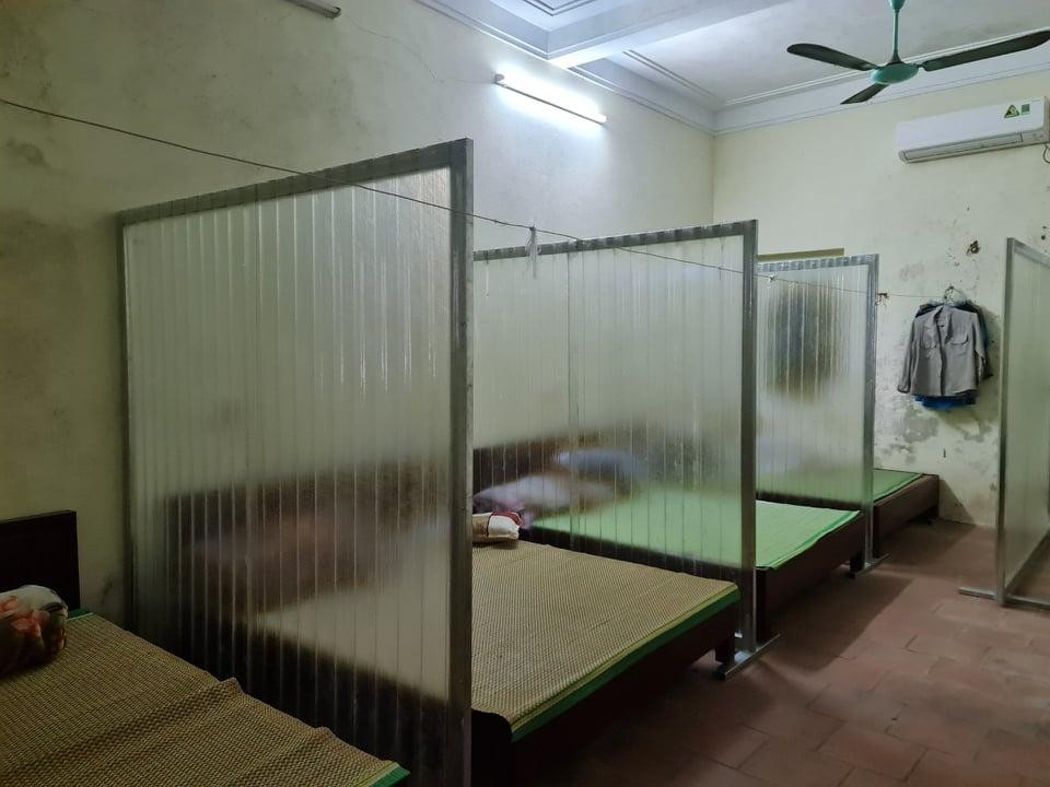 Tỉnh Bắc Ninh khẳng định không có đối tượng F1 nào trốn cách ly về địa phương. Hiện tỉnh Bắc Ninh đã tổ chức cho người lao động ở tạm trong doanh nghiệp để vừa cách ly an toàn, vừa tham gia sản xuất.