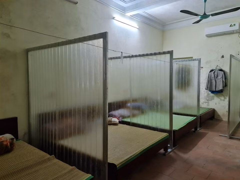 Tỉnh Bắc Ninh khẳng định không có đối tượng F1 nào trốn cách ly về địa phương. Hiện tỉnh Bắc Ninh đã tổ chức cho người lao động ở tạm trong doanh nghiệp để vừa cách ly an toàn, vừa tham gia sản xuất.