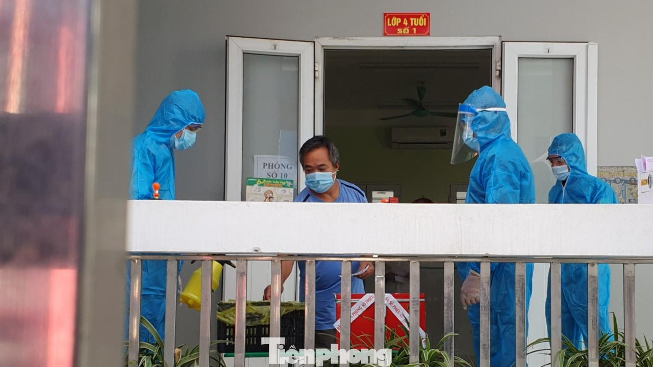 Bút để cử tri bầu cử chỉ sử dụng 1 lần. Bút để cử tri bầu cử chỉ sử dụng 1 lần.