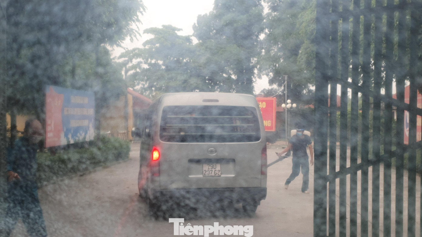 Đưa F1 đến khu cách ly Trường Trung cấp Cầu đường và dạy nghề (Binh đoàn 12, Bộ Quốc phòng) trên địa bàn phường Biên Giang
