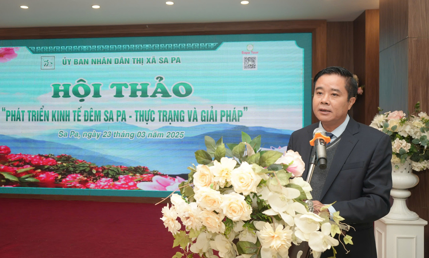Bí thư Thị ủy Sa Pa Phan Đăng Toàn phát biểu.