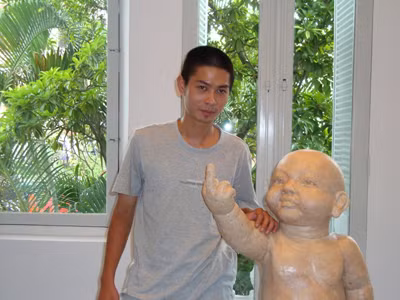 Vũ Hồng Ninh bên Tễu xà phòng 