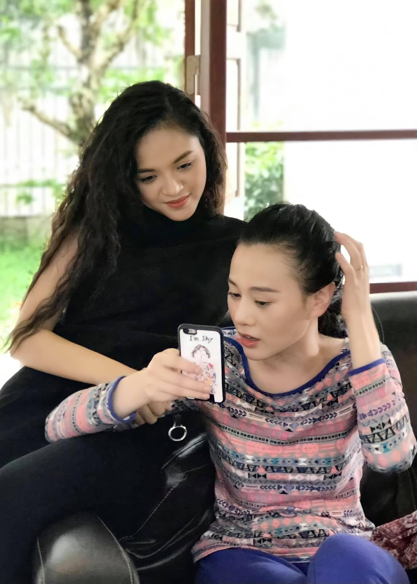 Bức ảnh sinh nhật đặc biệt mà Thu Quỳnh gửi tặng Phương Oanh