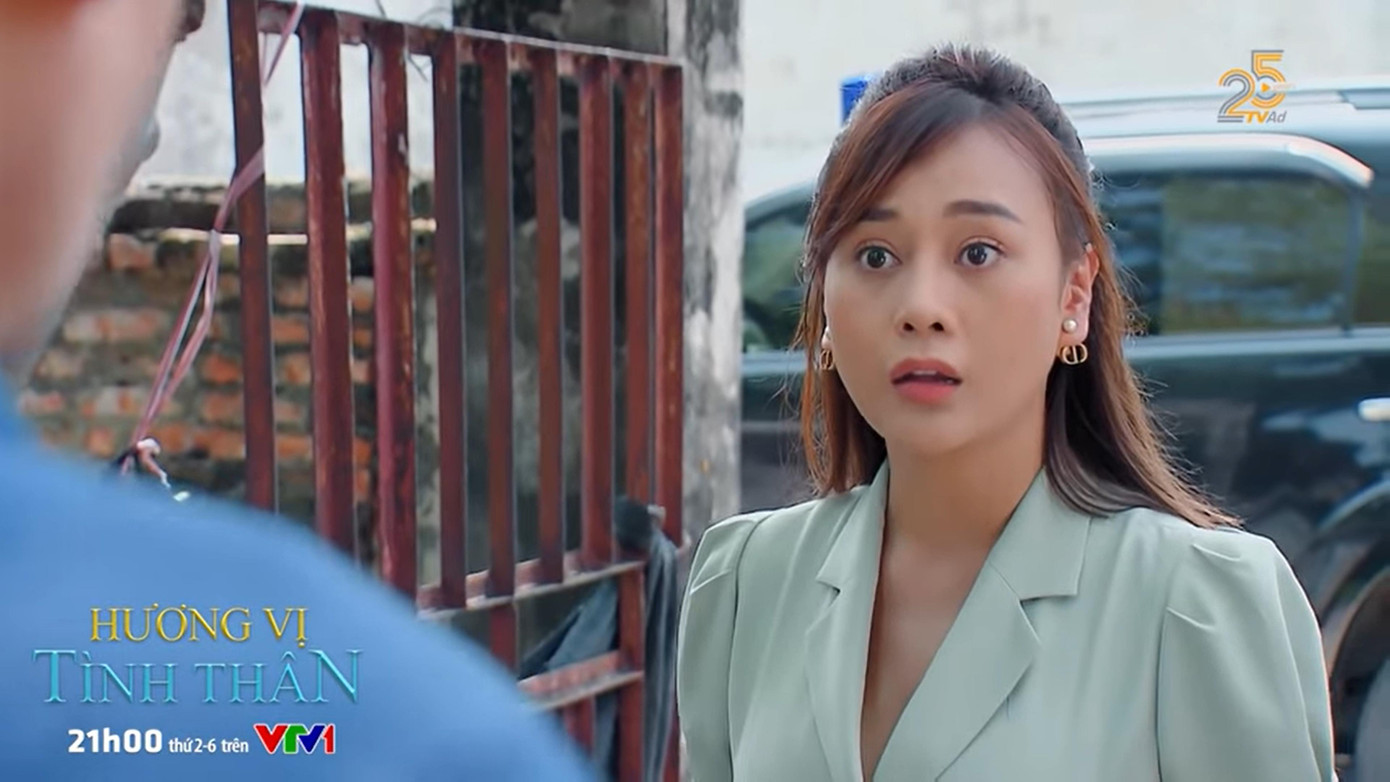 Nam hốt hoảng vì thấy ông Sinh bị công an còng tay