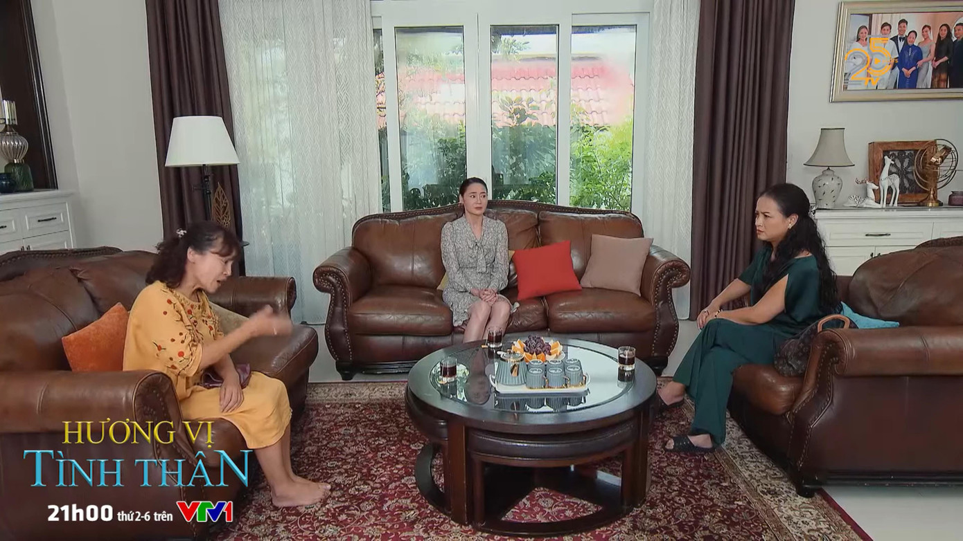 Bà Bích nhất quyết phản đối đề xuất của bà Sa bắt Nam rời khỏi nhà