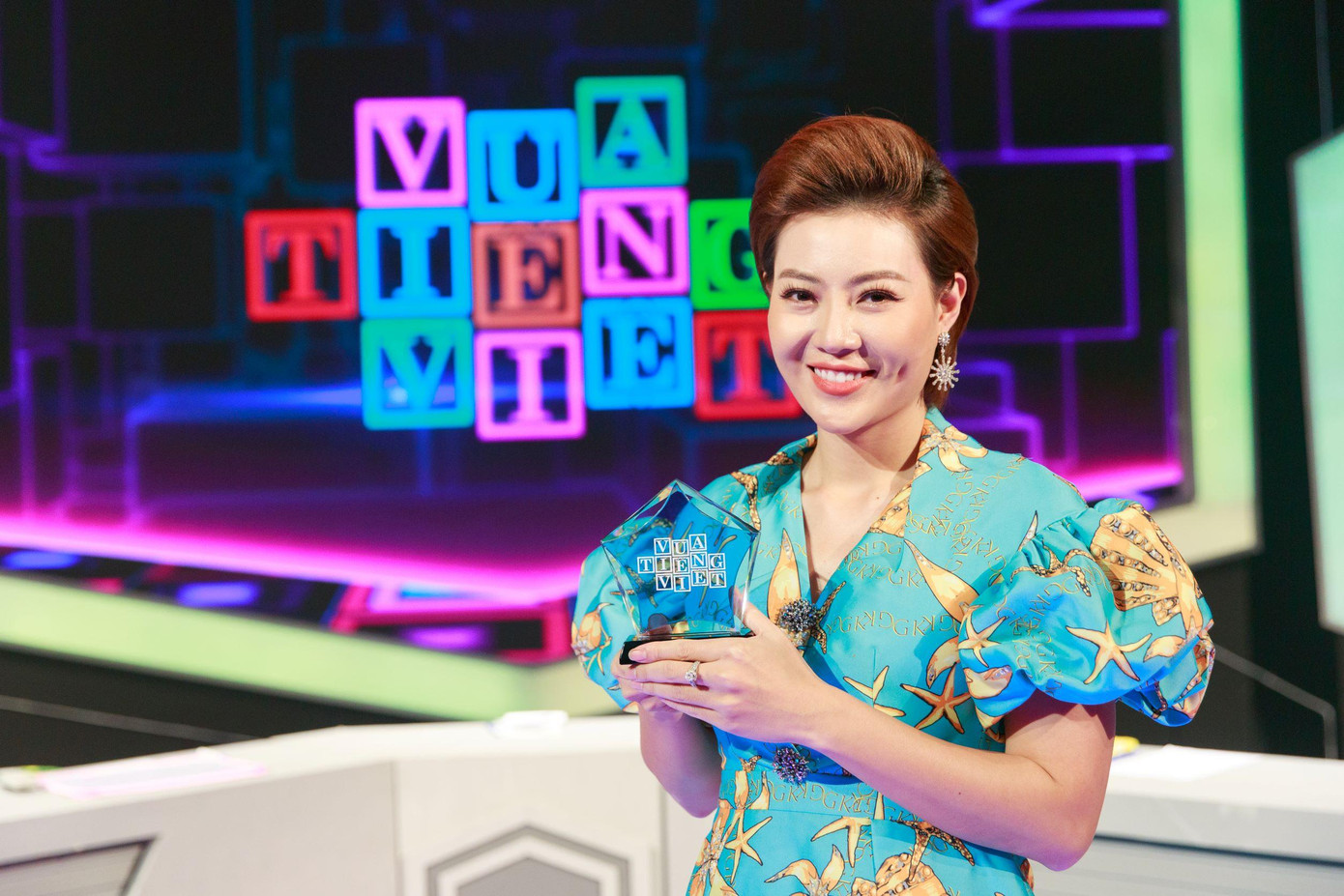 Diễn viên Thanh Hương đến với "Vua Tiếng Việt" Diễn viên Thanh Hương đến với "Vua Tiếng Việt"