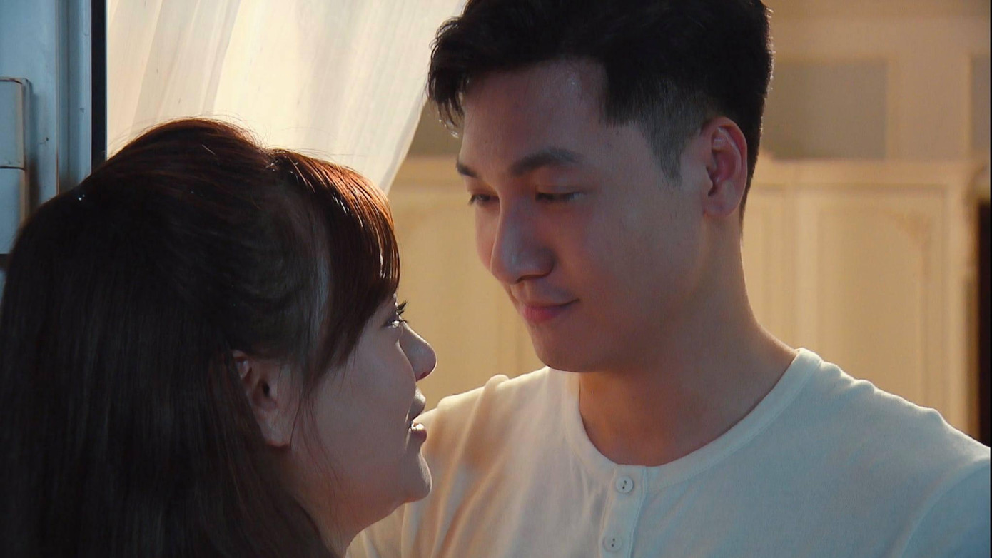 Nam khóc vì hạnh phúc, được bà, bố chồng quan tâm