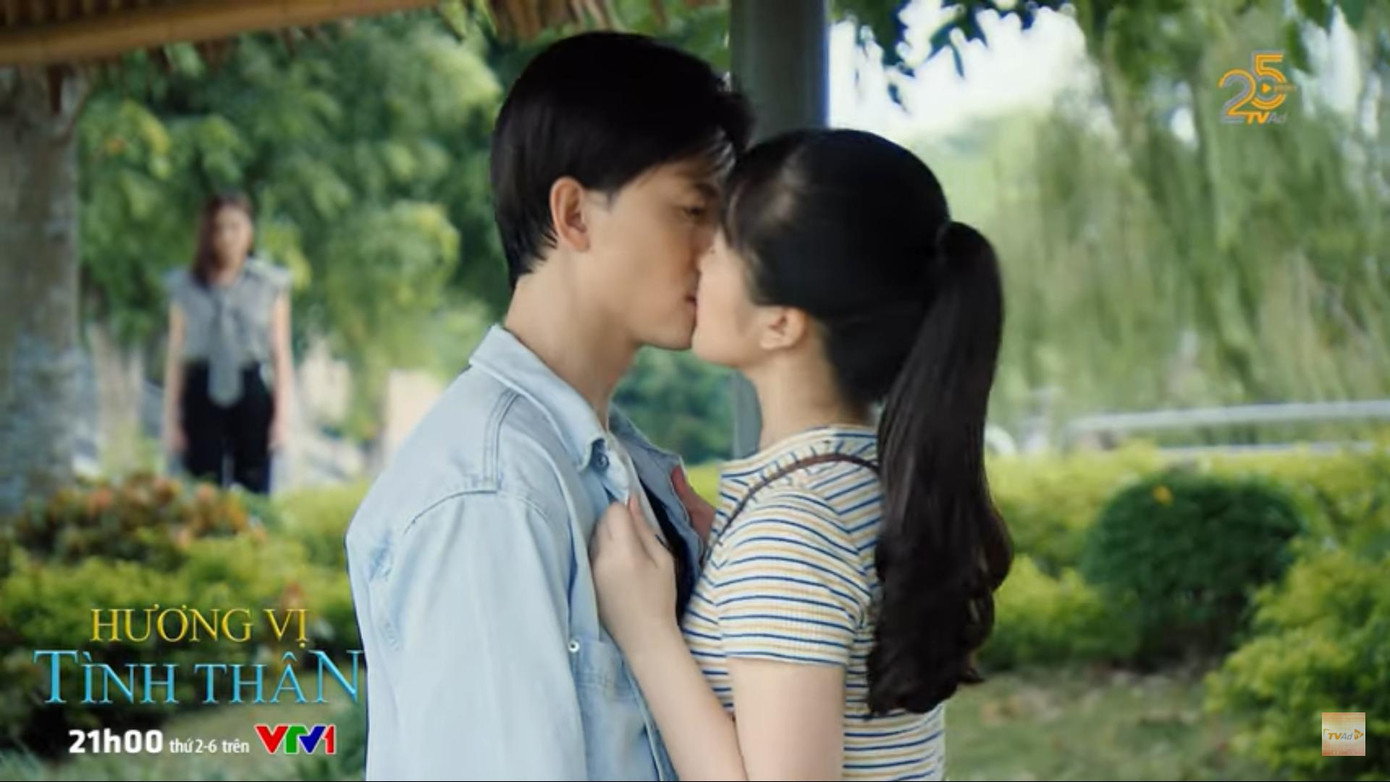 Dương cố tình trêu tức Thy