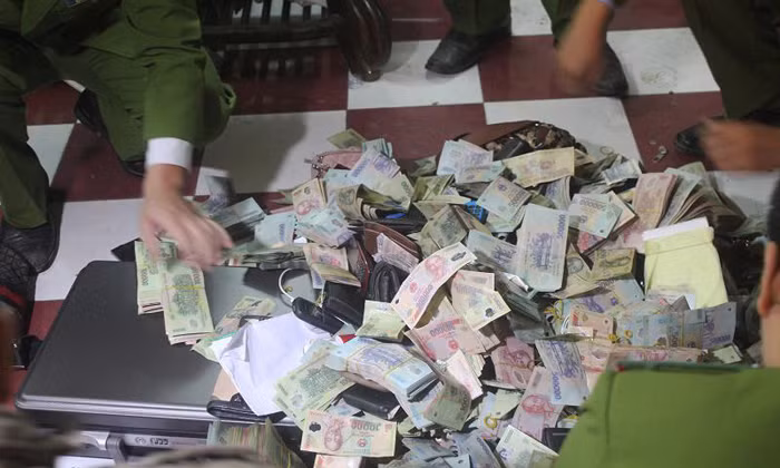 Tang vật vụ án
