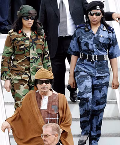 Bên cạnh Gaddafi luôn có những bóng hồng làm vệ sĩ hoặc làm 