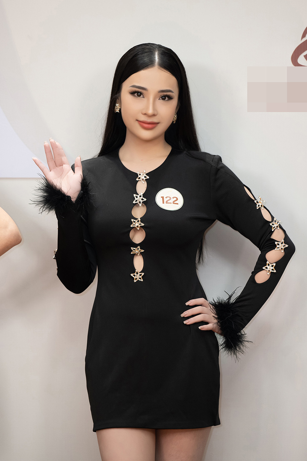 Ngoài ra còn có một số gương mặt quen thuộc, từng tham gia các cuộc thi nhan sắc khác trước đây như Nguyễn Vĩnh Hà Phương, Nguyễn Thị Diễm, Nguyễn Hoài Phương Anh, Nguyễn Thùy Dương, Nguyễn Thị Thu Hằng, Phạm Thị Ánh Vương...