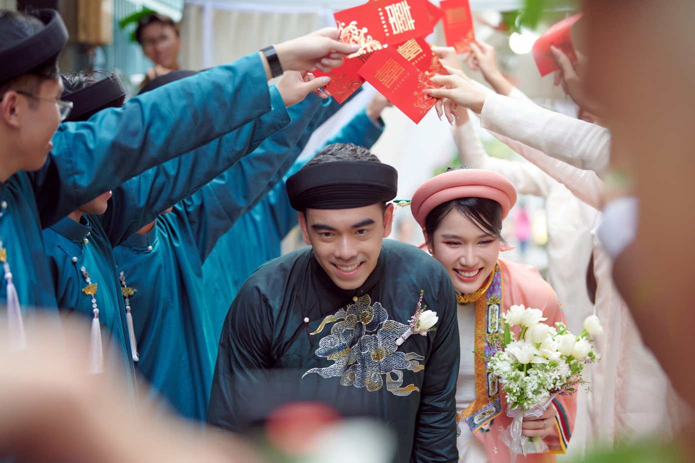 Cô cho biết sẽ mời người thân, các đồng nghiệp chung công ty quản lý, bạn bè thân thiết đến dự.