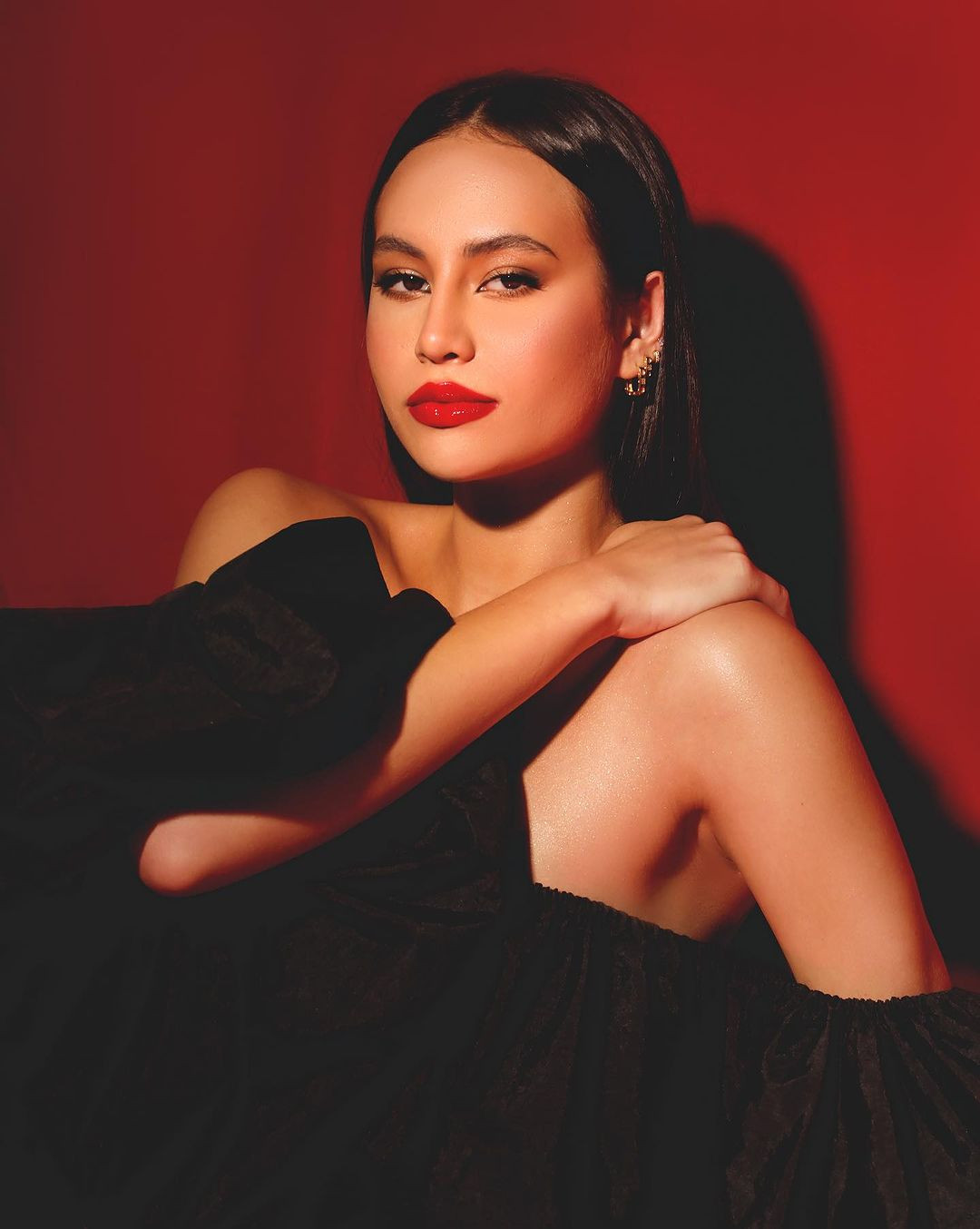 Chiến thắng của người đẹp 19 tuổi gây bất ngờ nhưng cũng được đánh giá là xứng đáng. Cô đã vượt qua 26 thí sinh dày dặn kinh nghiệm để đăng quang ngôi vị cao nhất.