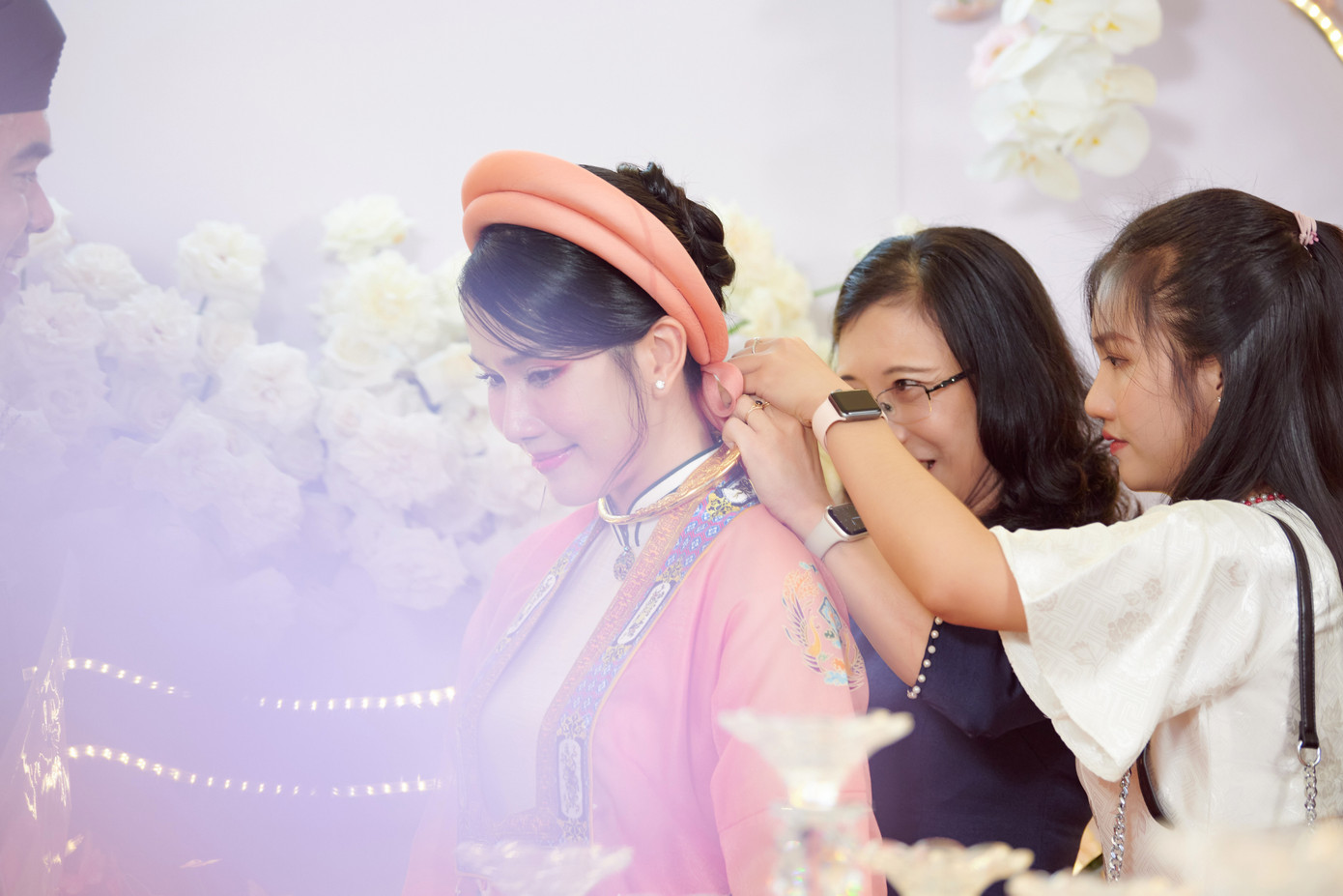 Sau đám hỏi, vào tháng 9, đám cưới của Á hậu Phương Anh sẽ diễn ra trong không gian riêng tư, sang trọng tại TPHCM.